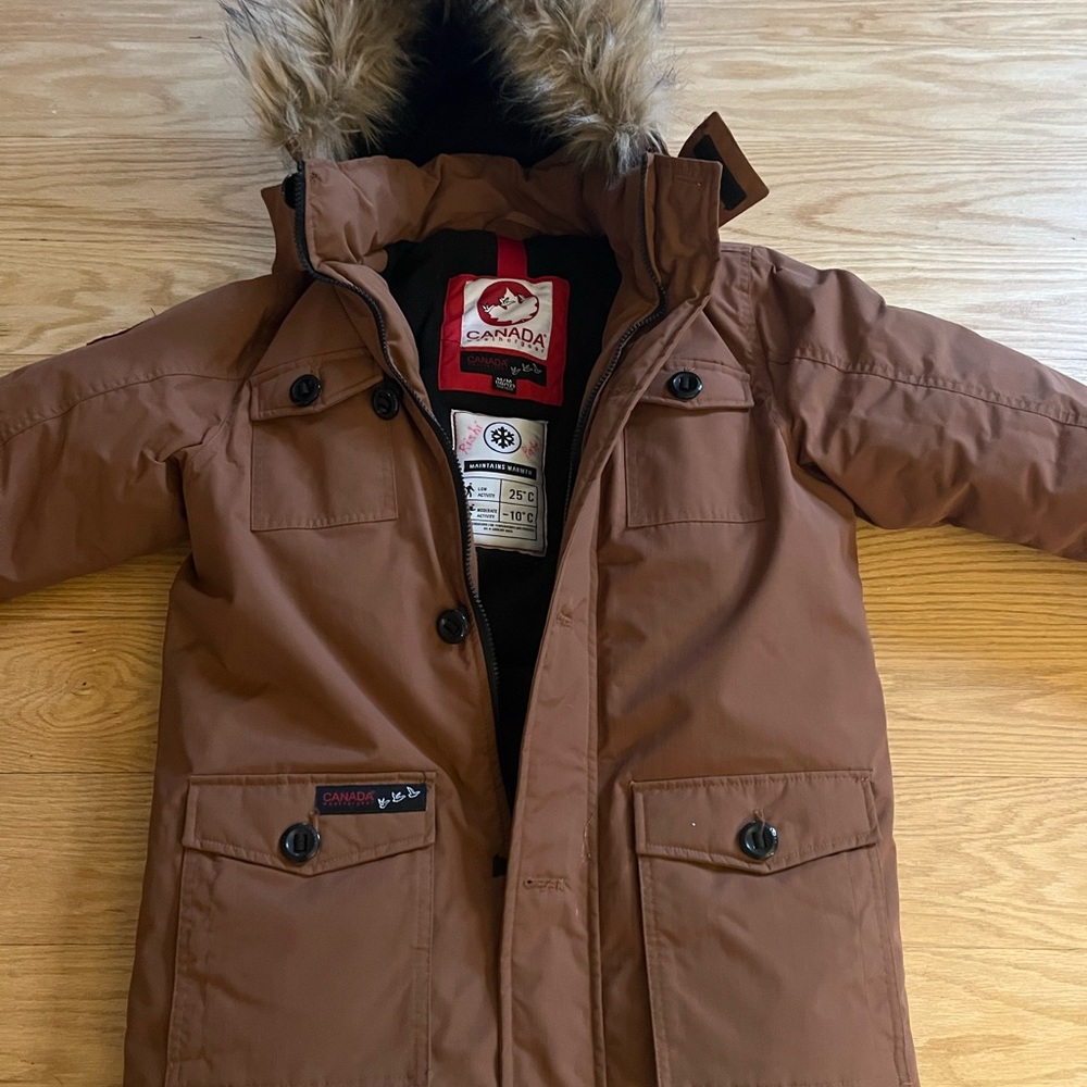Extremely warm winter coat, very comfortable, rated to -10 C.